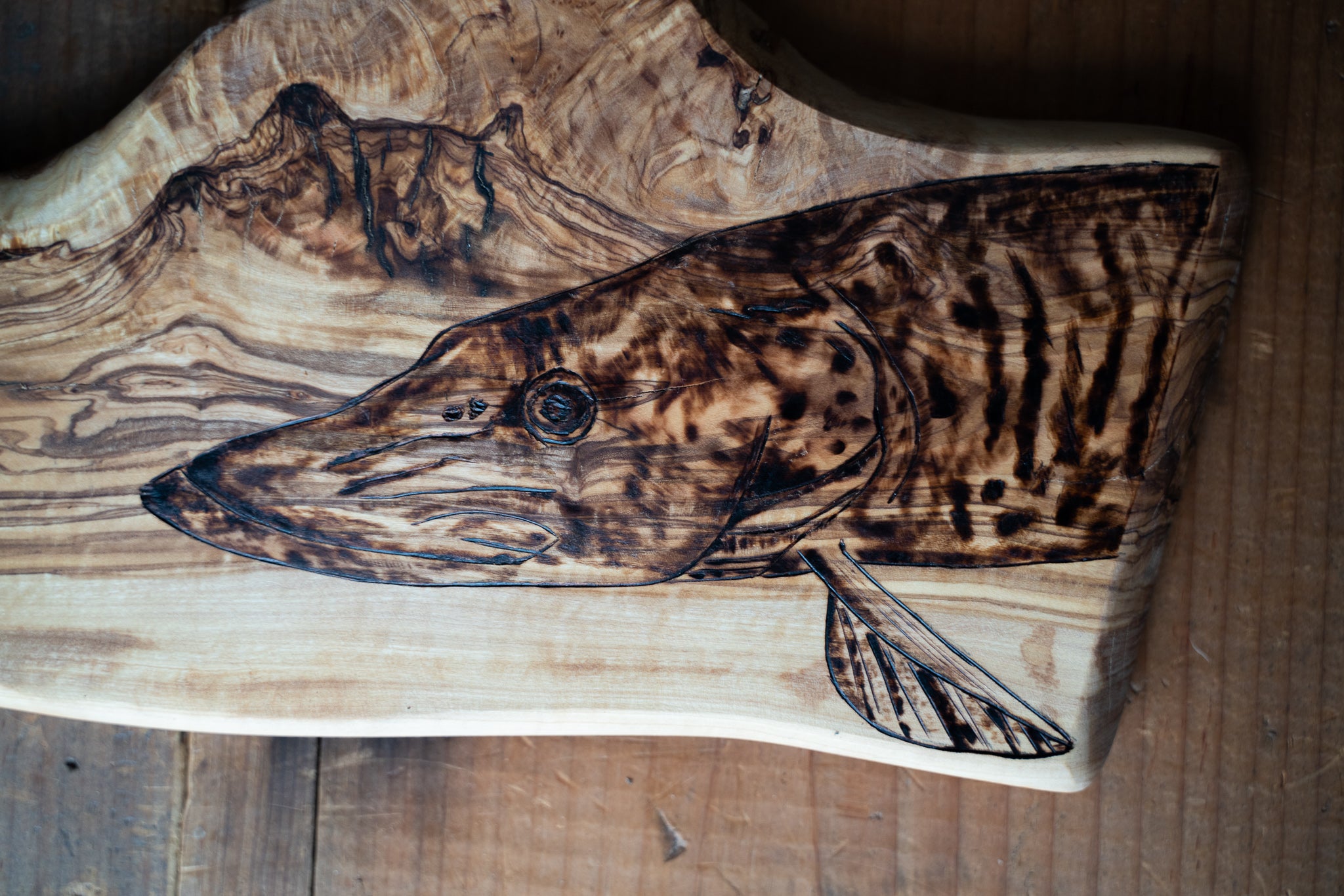 Musky cutting/serving board